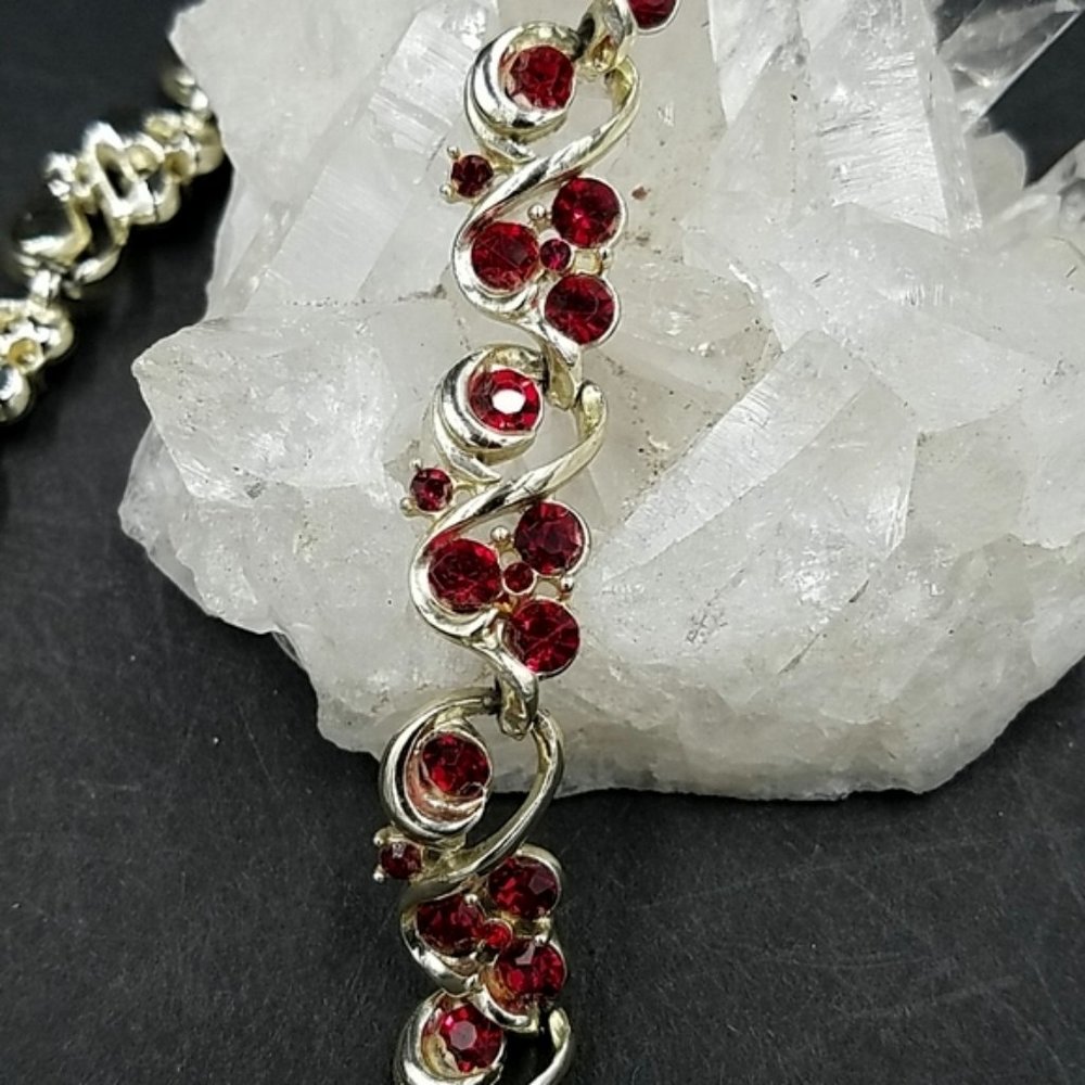 Vintage Kramer Ruby Red Rhinestone Necklace - Picture 5 of 10